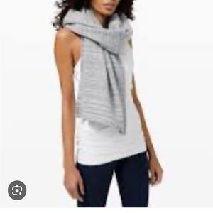 NWT Lululemon Vinyasa Scarf.